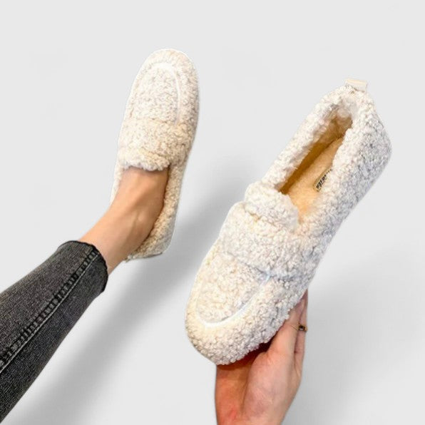 Elodie™ Luxe lammeskind hjemmesko – Varme & Skridsikre